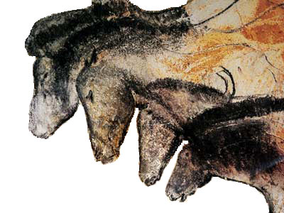 Four painted horse heads decreasing in size from biggest to smallest